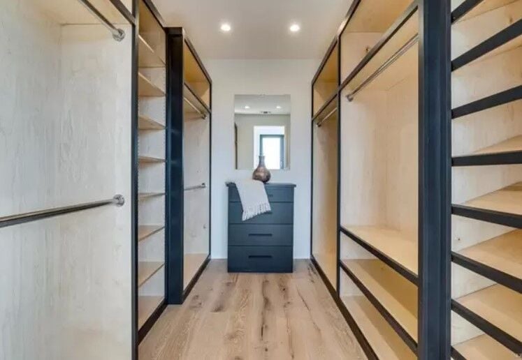 5 Lutge Ct. in Alta Heights